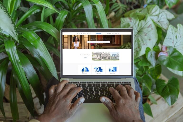 how to market yourself as a real estate agent