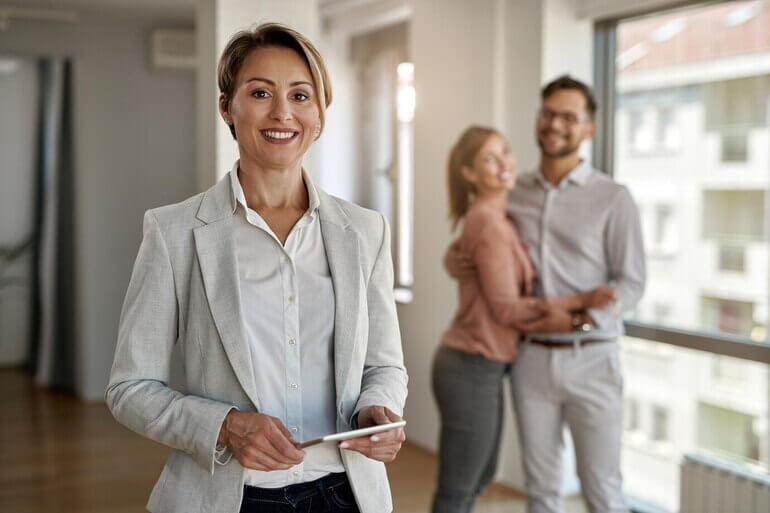 how to market yourself as a real estate agent