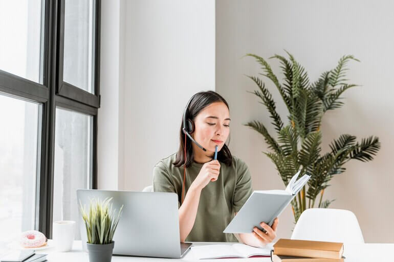 real estate assistant