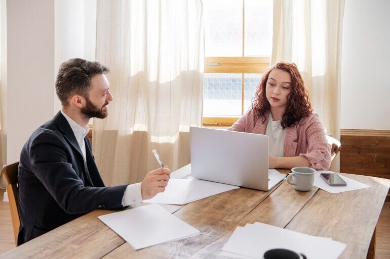 Transaction Coordinator vs a Real Estate Sales Agent