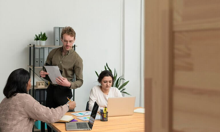 The Benefits of Hiring a Transaction Coordinator