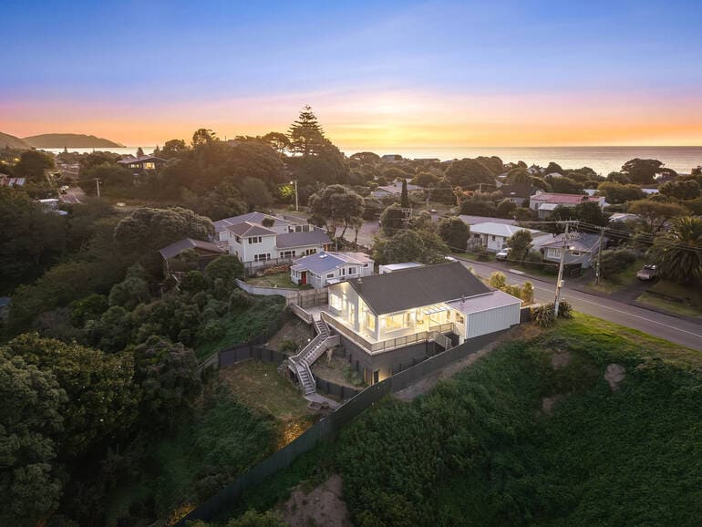 AI Real Estate Photo Editing by AgentUp
